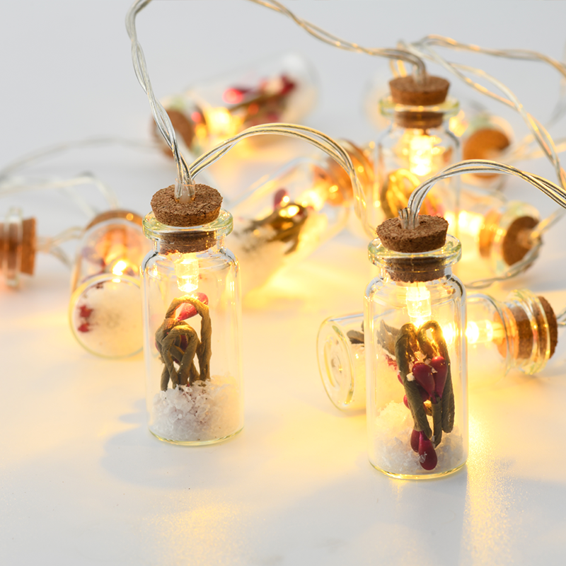 ”MINI GLASS BOTTLE